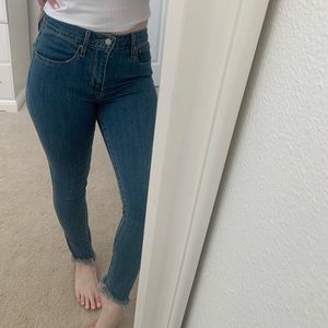levi’s high rise jeans